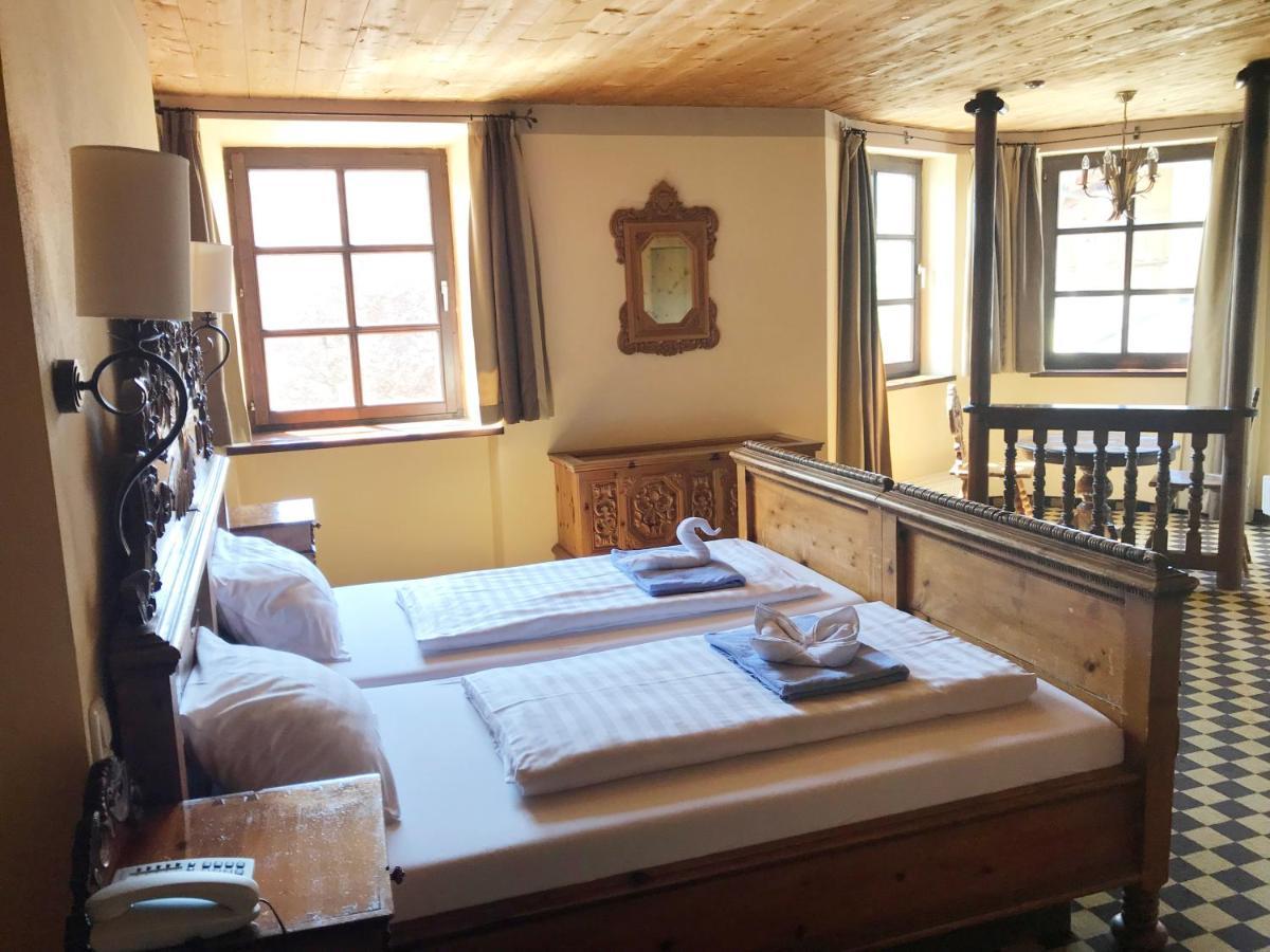 Family Hotel Schloss Rosenegg Fieberbrunn Eksteriør billede