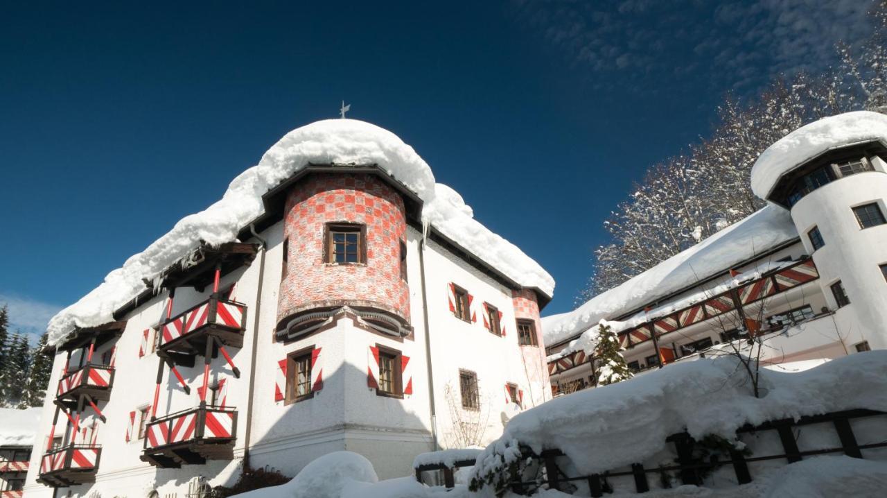 Family Hotel Schloss Rosenegg Fieberbrunn Eksteriør billede